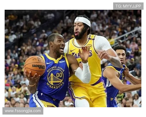 1999年湖人对决勇士的经典对抗赛回顾与分析