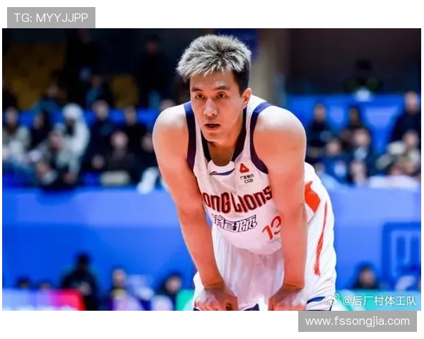 郭艾伦领衔中国男篮新征程展现青春风采与拼搏精神的完美结合